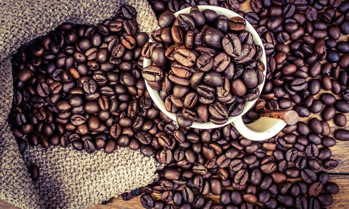 Kava be kofeino – tai kava, iš kurios pašalintas beveik visas kofeinas